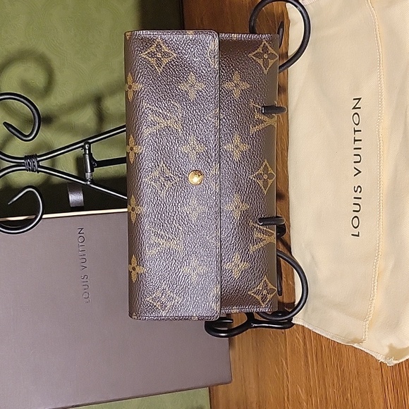 Louis Vuitton Monogran Canvas Porte Tresor International Wallet - Picture 2 of 16